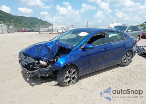 2019 Kia Forte Lxs z USA, uszkodzony, nr VIN 3KPF24AD4KE023451